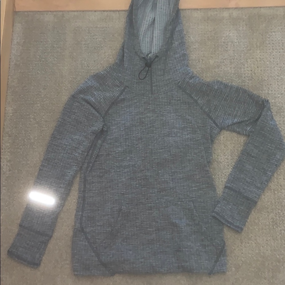 Lightweight sweatshirt